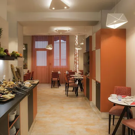 Mercure Paris Pont De Neuilly 4*