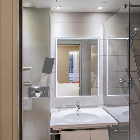 Mercure Paris Pont De Neuilly 4*