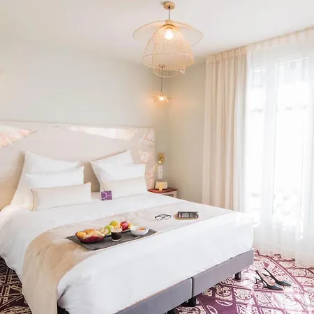 Mercure Paris Pont De Neuilly Otel 4*