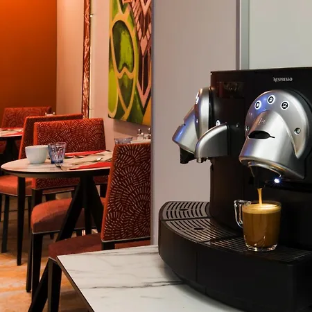 Mercure Paris Pont De Neuilly Hotel 4*
