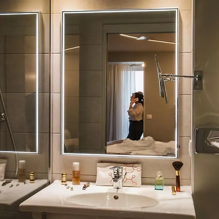 Mercure Paris Pont De Neuilly 4* Levallois-Perret