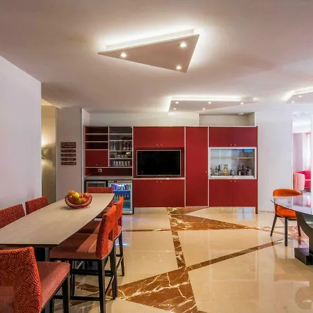 Hotel Mercure Paris Pont De Neuilly 4*